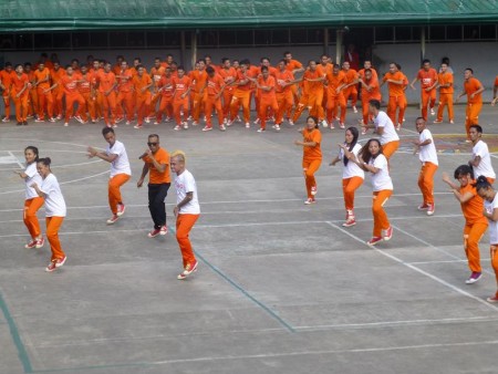 フィリピン  セブ刑務所（CPDRC）で月一回開催される囚人ダンス（後編）