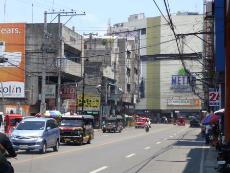 フィリピン  渋滞無しでマクタン島からセブシティへ _２