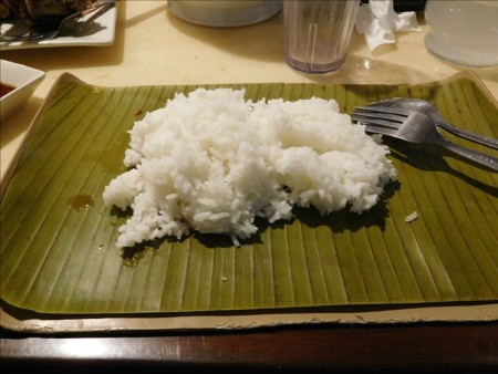 フィリピン  ゴールデンカウリーで夕食