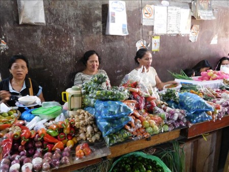 フィリピン  ドゥマゲテ（ドゥマゲッティ）のパブリックマーケットとか散策