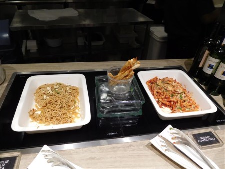 フィリピン  最大規模の食べ放題店 Vikings_ステーキ、イタリアン、日本料理