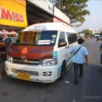 カンボジア  市内路線バスを利用してプノンペン市内観光