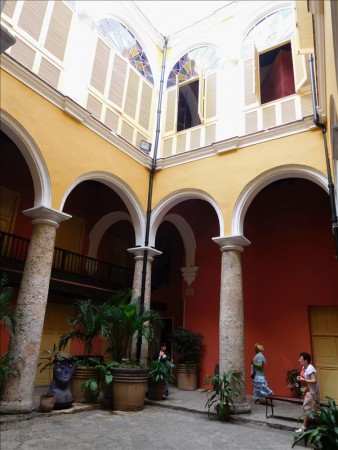キューバ  オールド・ハバナの革命博物館を見学 【キューバ旅行】