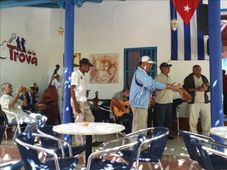 キューバ  カサ・デ・ラ・トローバの演奏はやっぱり素晴らしい 【キューバ旅行】