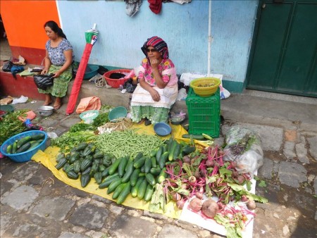 グアテマラ  サンペドロラグーナの市場（メルカド）周辺を散策 【グアテマラ旅行】