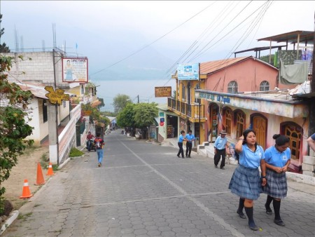 グアテマラ  自然染色の村サンファンララグーナで壁画鑑賞 【グアテマラ旅行】