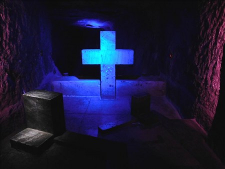 コロンビア  洞窟内に広がる幻想的な世界「シパキラ塩の大聖堂」 【ボゴタ】