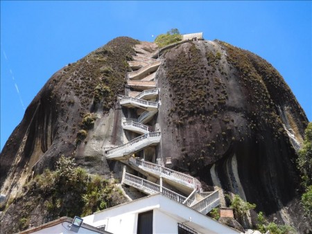 コロンビア  悪魔の岩「エルペニョール」からの素晴らしすぎる絶景 【メデジン】