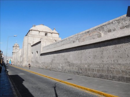 ペルー  ペルーには世界遺産がいっぱい_今度は「アレキパ市の歴史地区」