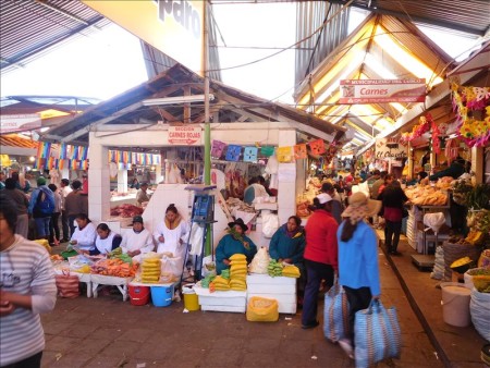 ペルー  クスコのメルカド（市場）をブラブラ散策