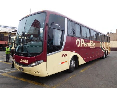 ペルー  ピスコ ⇒ リマのバス移動_メトロポリターノを利用して旧市街へ