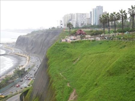 ペルー  リマの新市街「ミラフローレス」をブラブラ散策