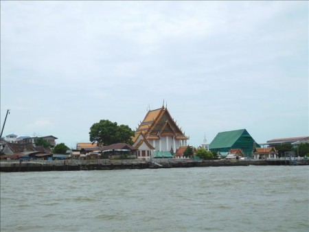 タイ  チャオプラヤーエクスプレスボートで散歩