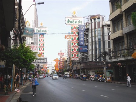 タイ  中華街をブラブラ散策_サパーンレックがこんな所に【バンコク】