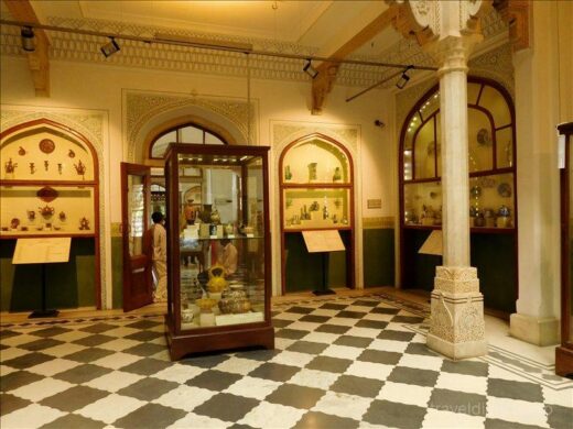 インド  アルバート・ホール（中央博物館）で見たヨガのポーズ【ジャイプル】