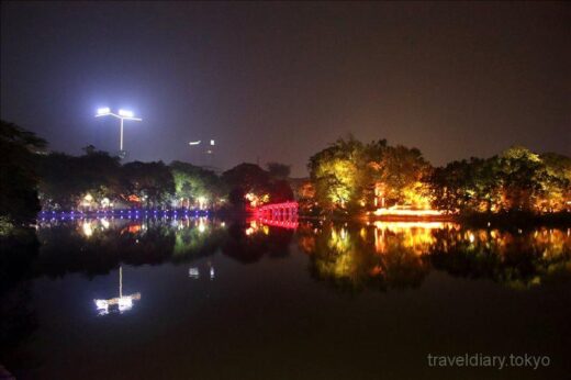 ベトナム  ハノイの週末は街中ごちゃまぜ_ホアンキエム湖周辺が面白い