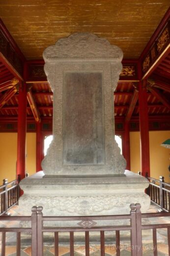 ベトナム  フエの世界遺産「歴史的建造物群」ミンマン帝陵【ベトナム】