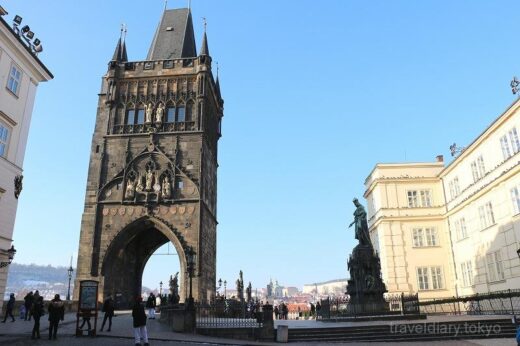チェコ  プラハで絶対に外せない観光スポット「カレル橋」